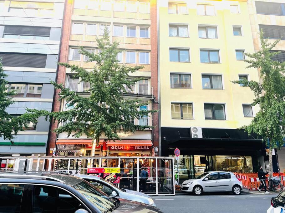 Zentrale Wohnung Direkt Am Hauptbahnhof - Bismarck デュッセルドルフ エクステリア 写真