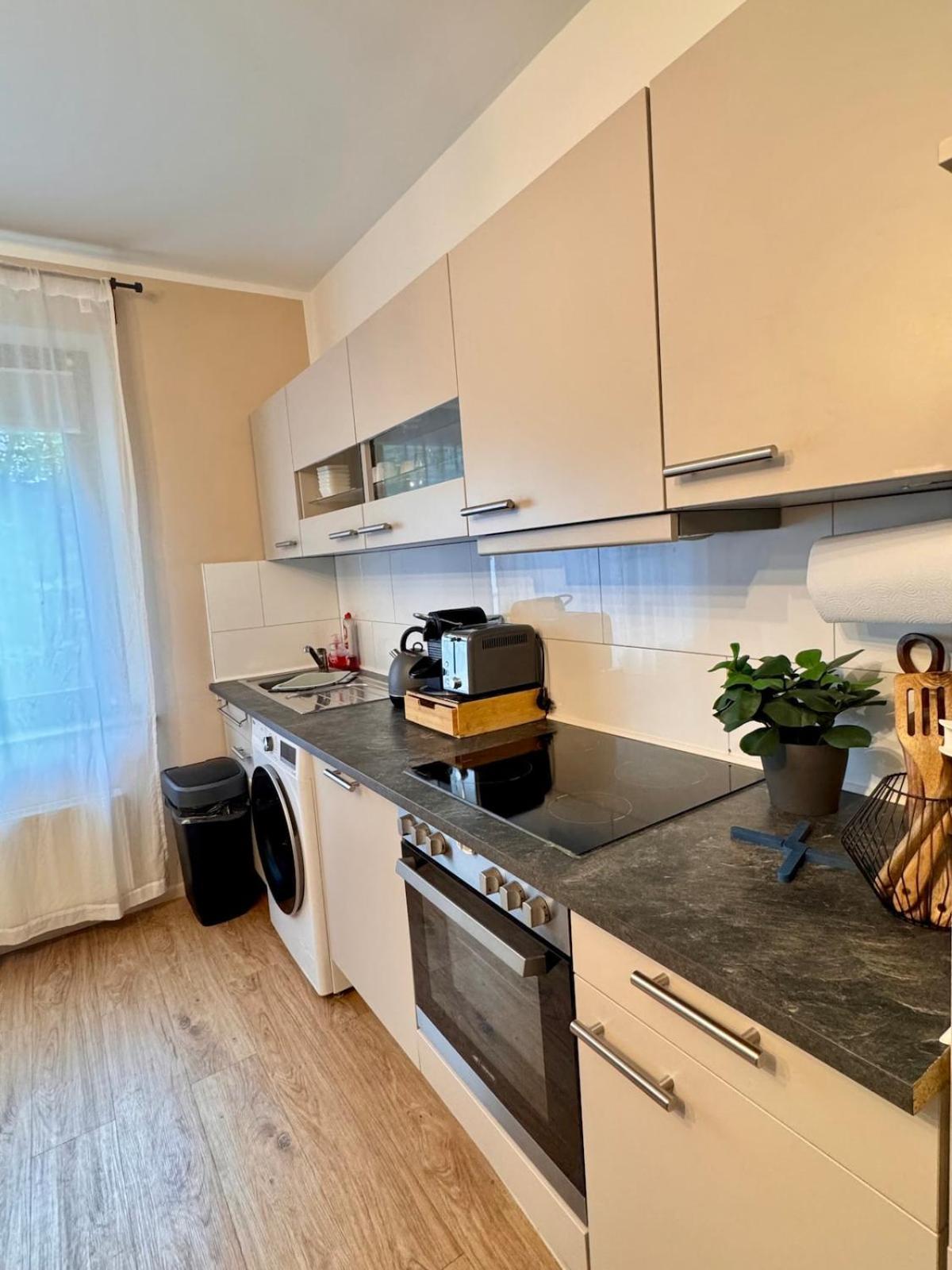 Zentrale Wohnung Direkt Am Hauptbahnhof - Bismarck デュッセルドルフ エクステリア 写真